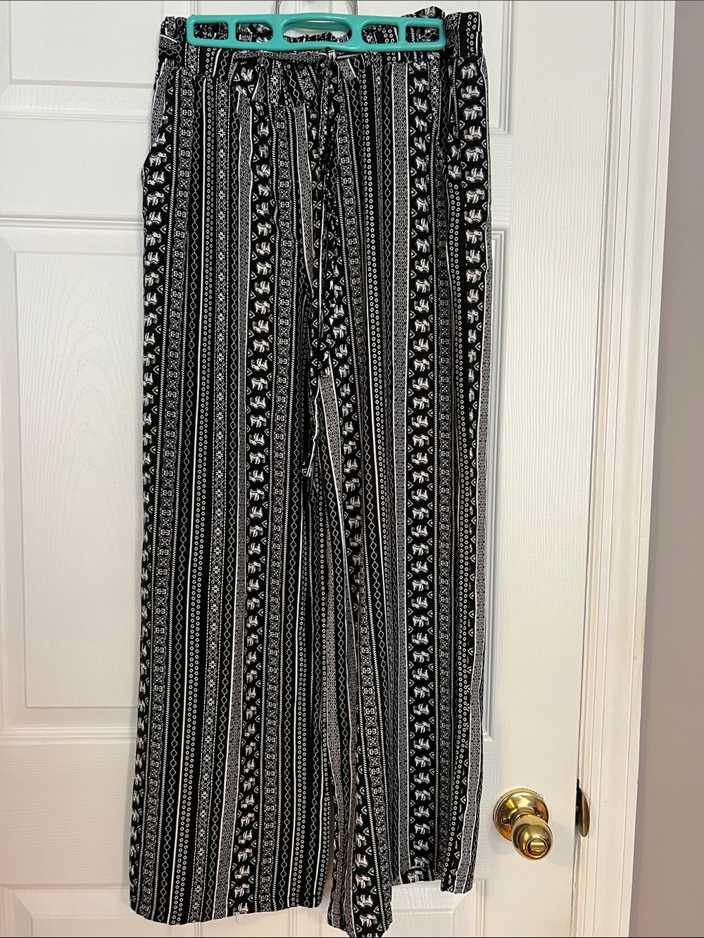 Joe B Women's Black & White Patterned Wide-Leg Pants Size L